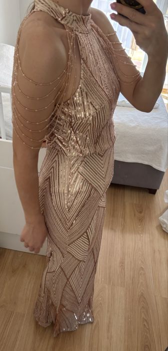 Официална рокля, M