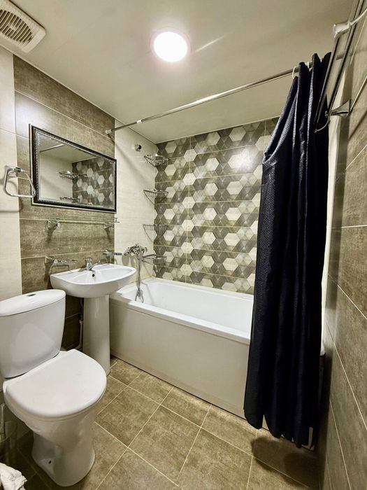 Продам 4/4/9 105м2, ор-р: Аэропорт Корзинка