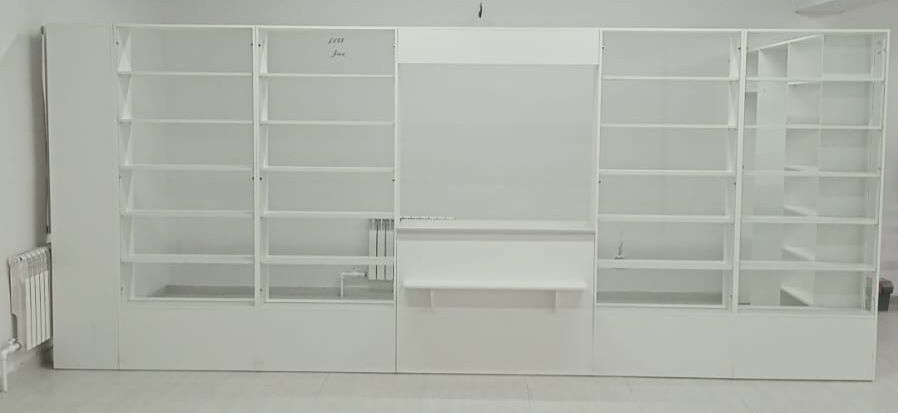 Продам витрины. Оборудование. Б/у