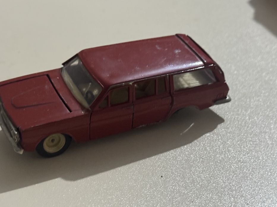 Модельки машинок ссср