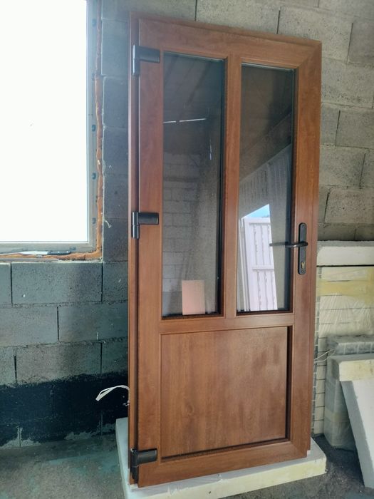 Ușa termopan exterior