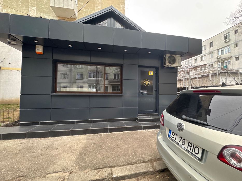 Vand spatiu comercial