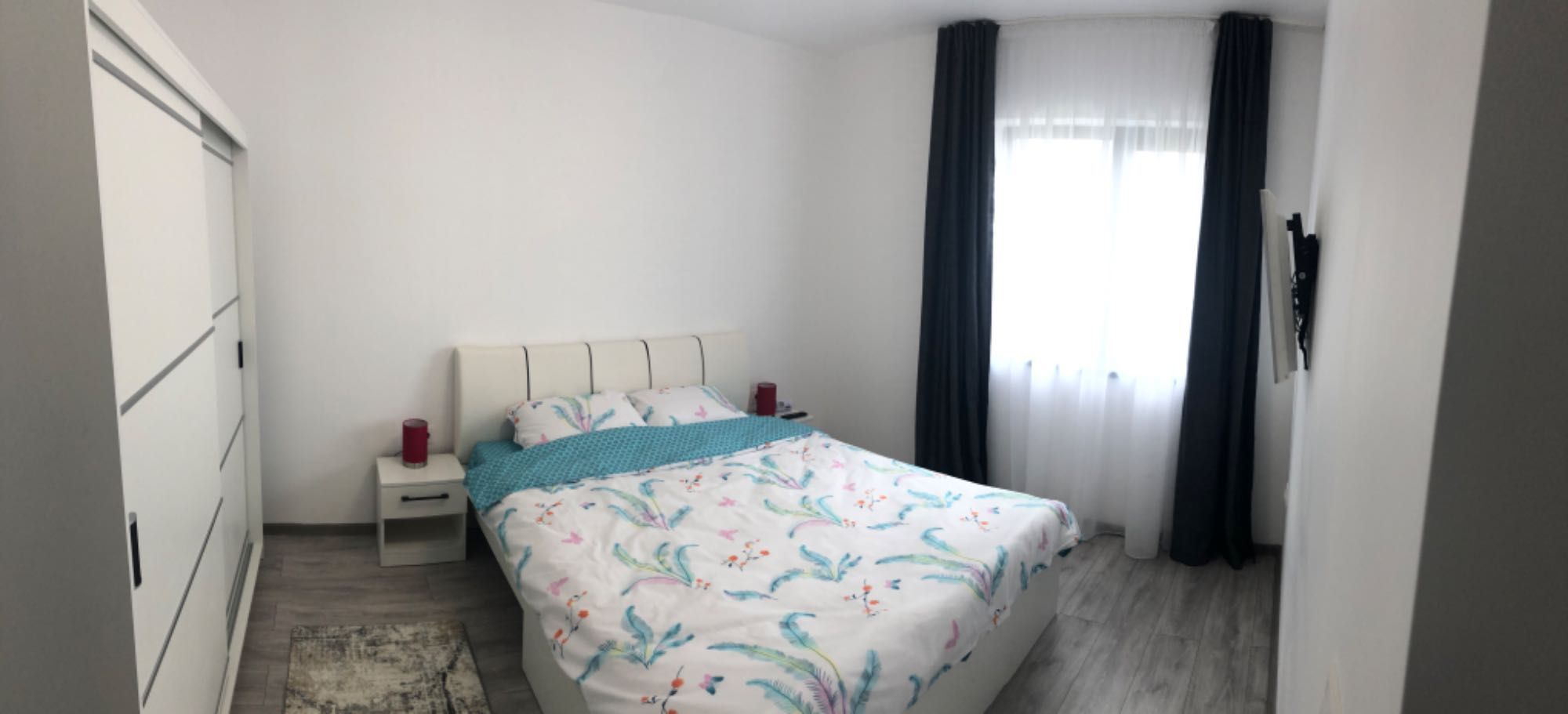 Închiriez Apartament cu 2 camere, zona UMF