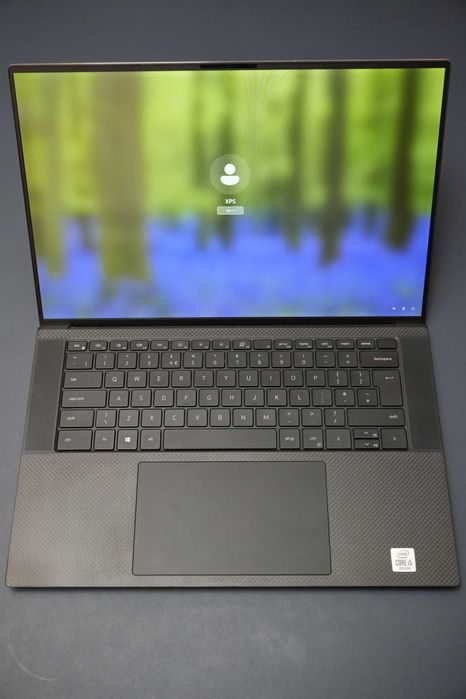 Продавам лаптоп Dell XPS 15 9500