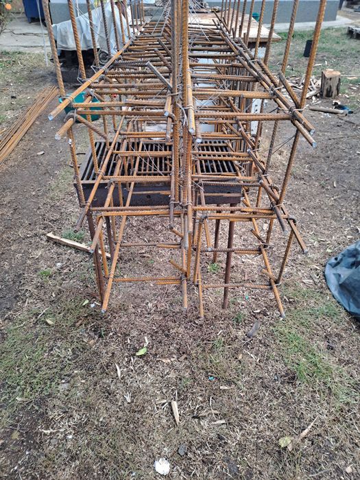 Etrieri din fier beton  stalpi