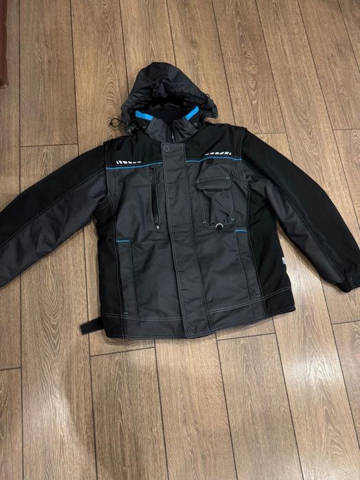 Продаю спецовки новые