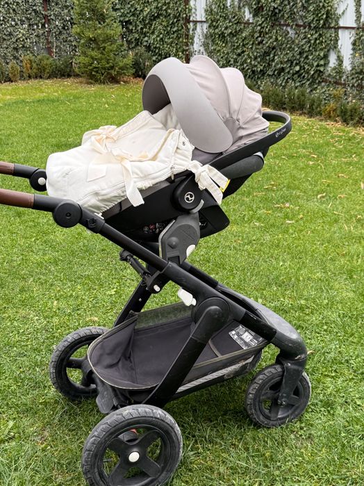 Vand scoica auto Cybex Cloud Z i-Size Plus + Baza Isofix Z