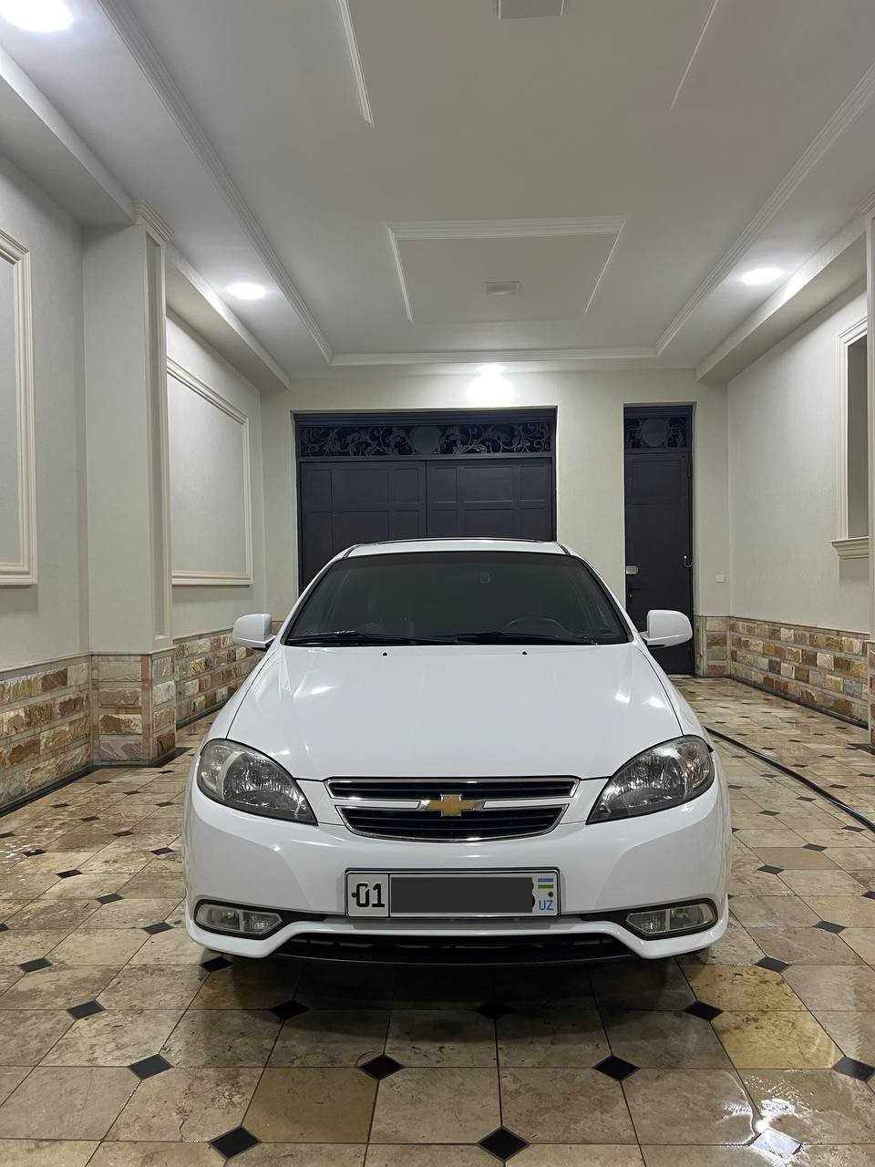 Gentra Lacetti 3-Позиция, автомат