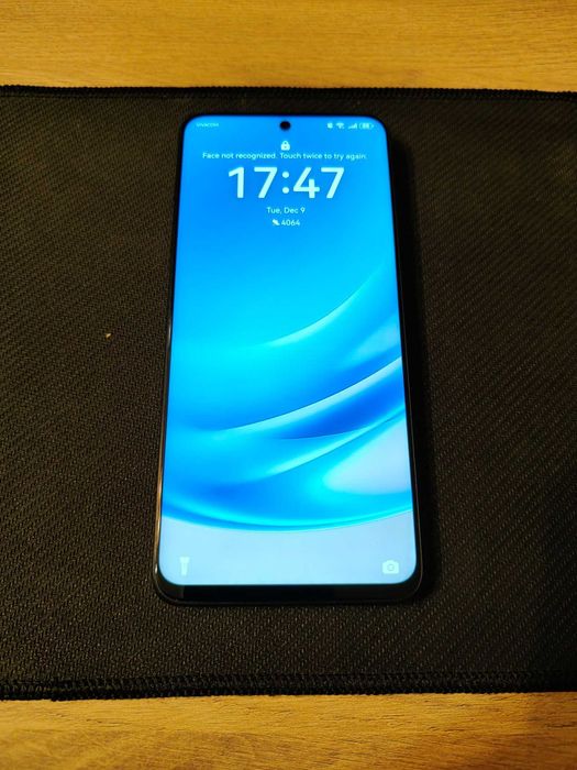 Продавам телефон Huawei Nova 12i 8/128 GB като нов + гаранция 17м.