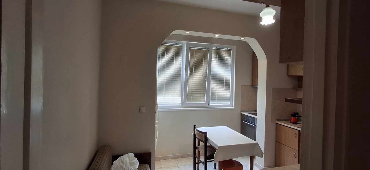 Продава се Тристаен апартамент в Варна, Бриз - 70 кв.м за 1643 €/кв.м - Снимка #11