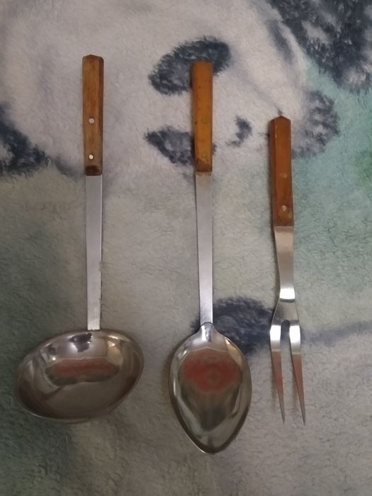 Кухонный набор из трёх предметов.