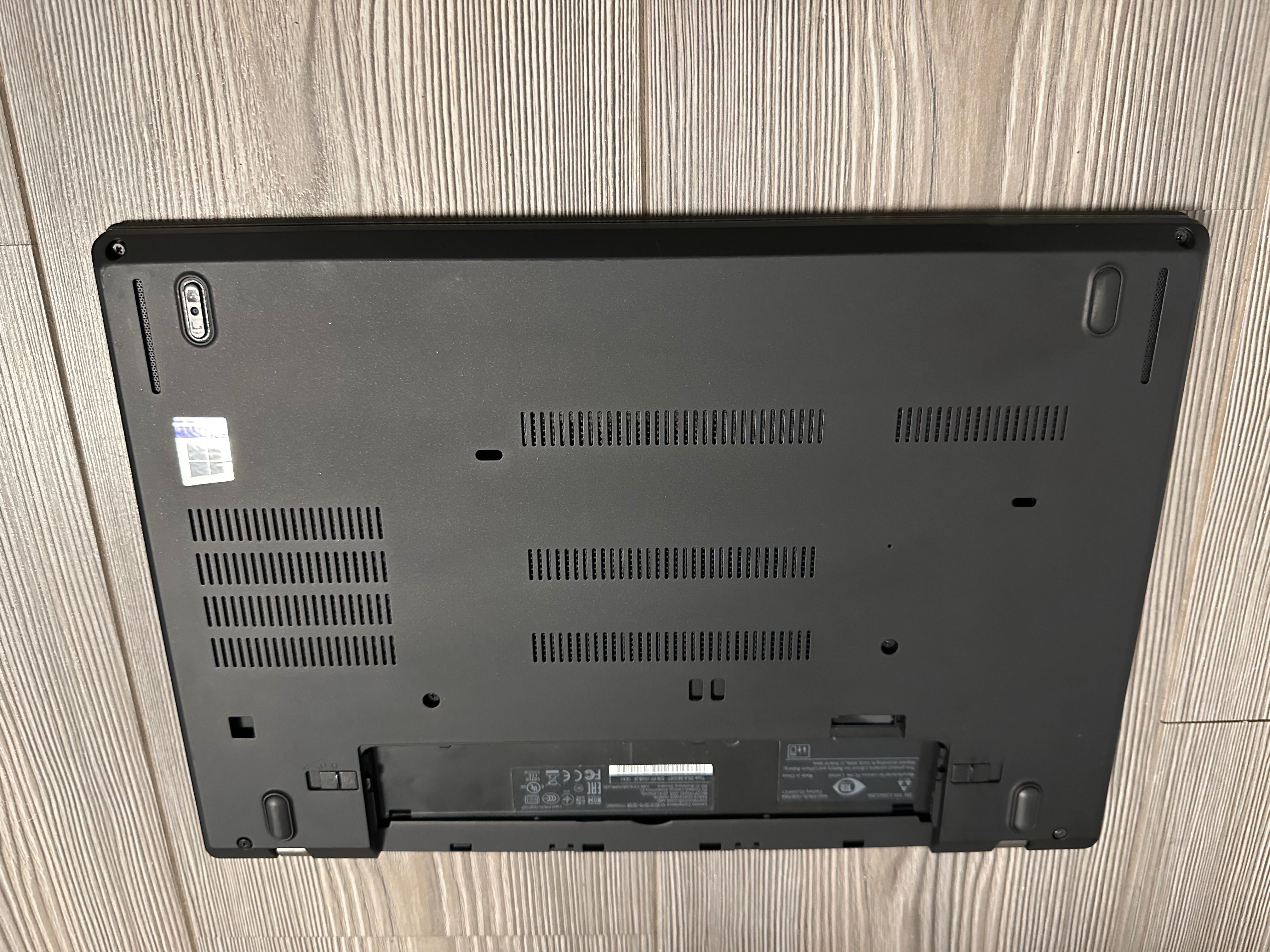 piese dezmembrez Lenovo Thinkpad T480 carcasa display touch palmrest