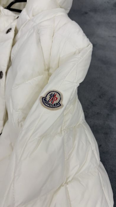 Дамско бяло зимно яке