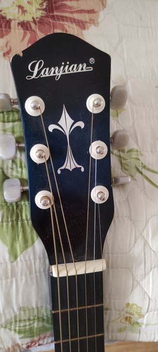 Гитара в отличном состоянии