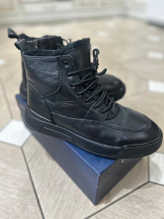 Продам зимние мужские ботинки