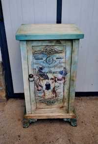 Дървено шкафче с мотив куче,  син дървен шкаф