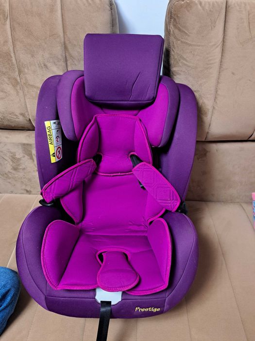Scaun de mașină pentru copii cu isofix