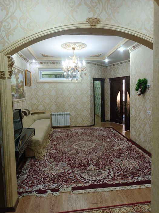 Сдаётся квартира Юнусабад 4 й квартал. Ориентир Шифо Нур клиника.
