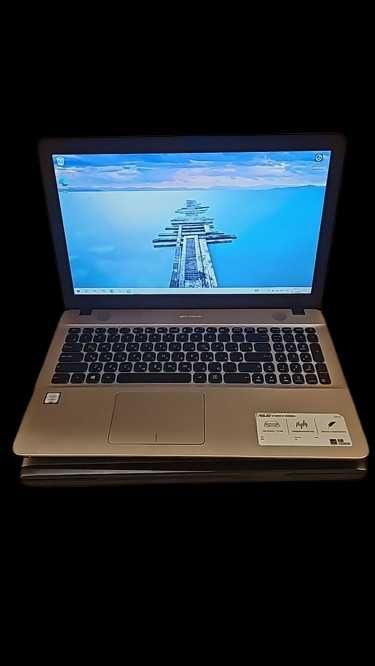 Ноутбук ASUS X541U