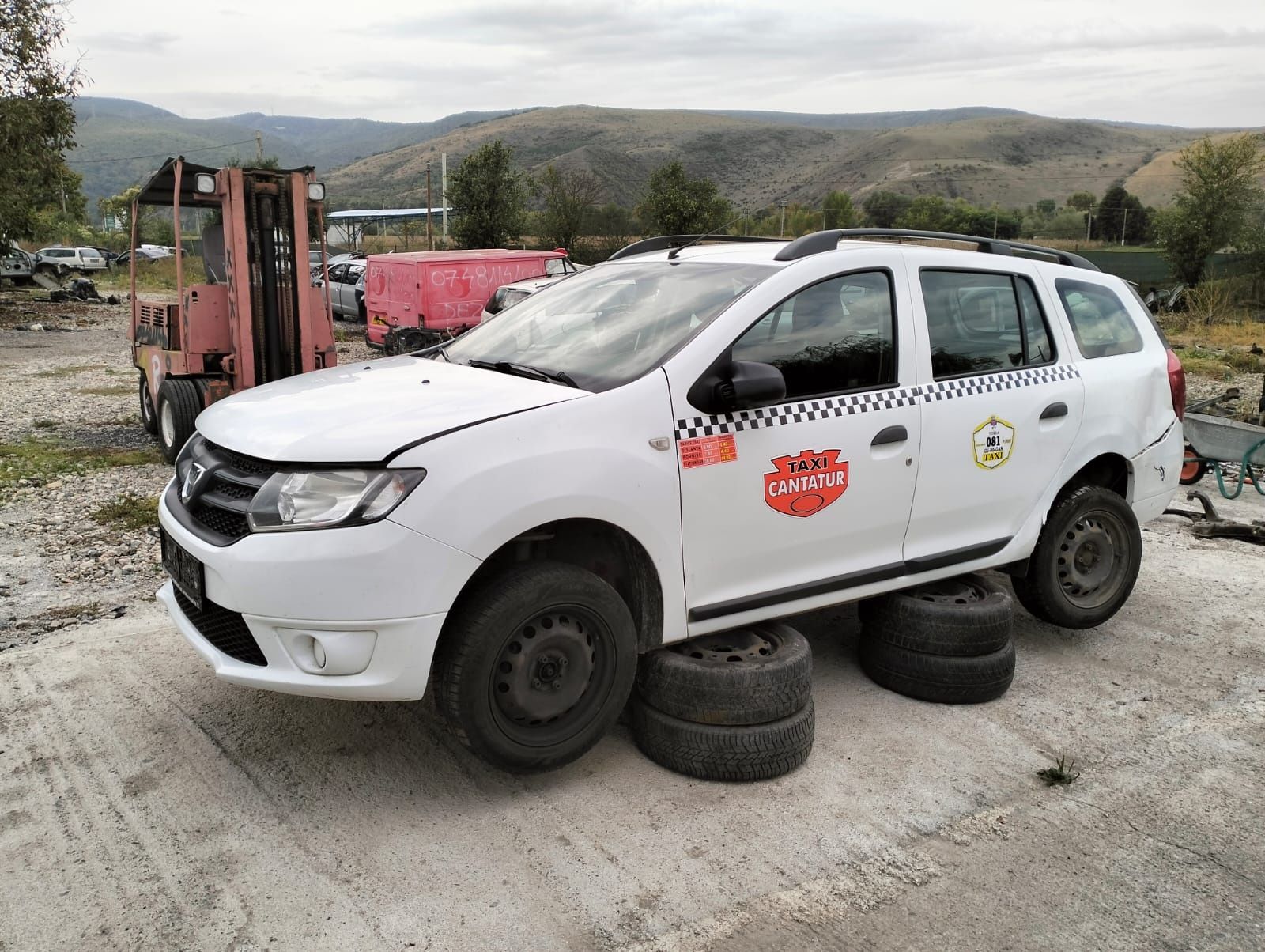 Dezmembrez Dacia Logan MCV-2 2015