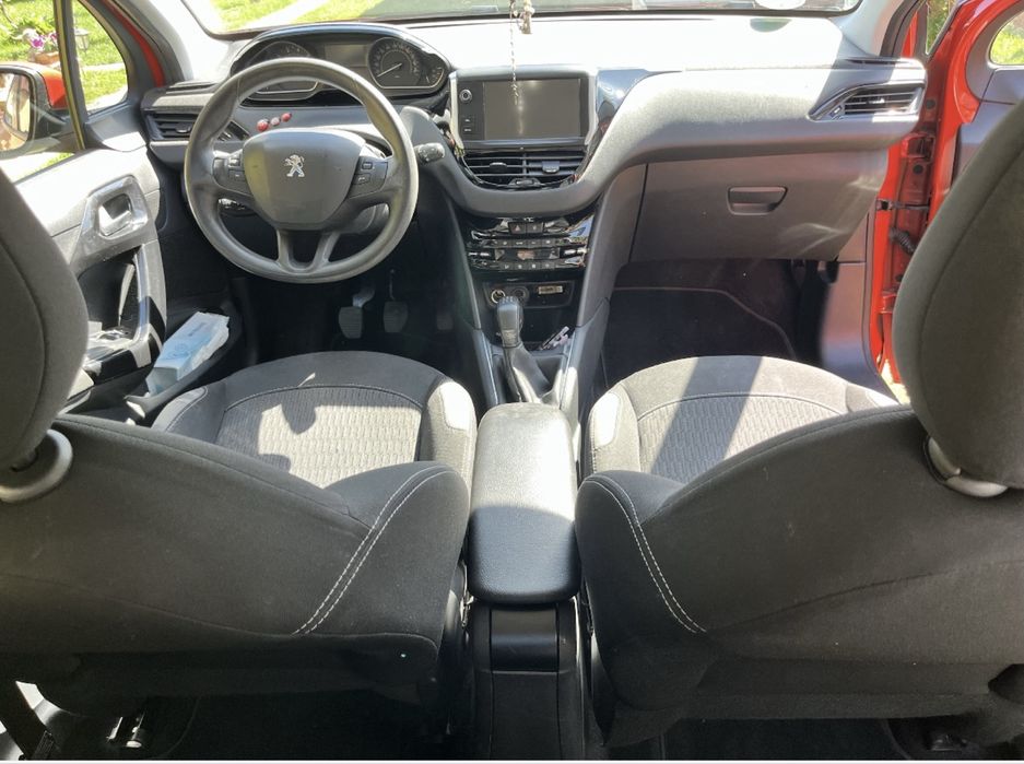 Peugeot 208 1.2 benzina