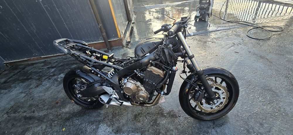 Dezmembrez Honda Cb 650 2018