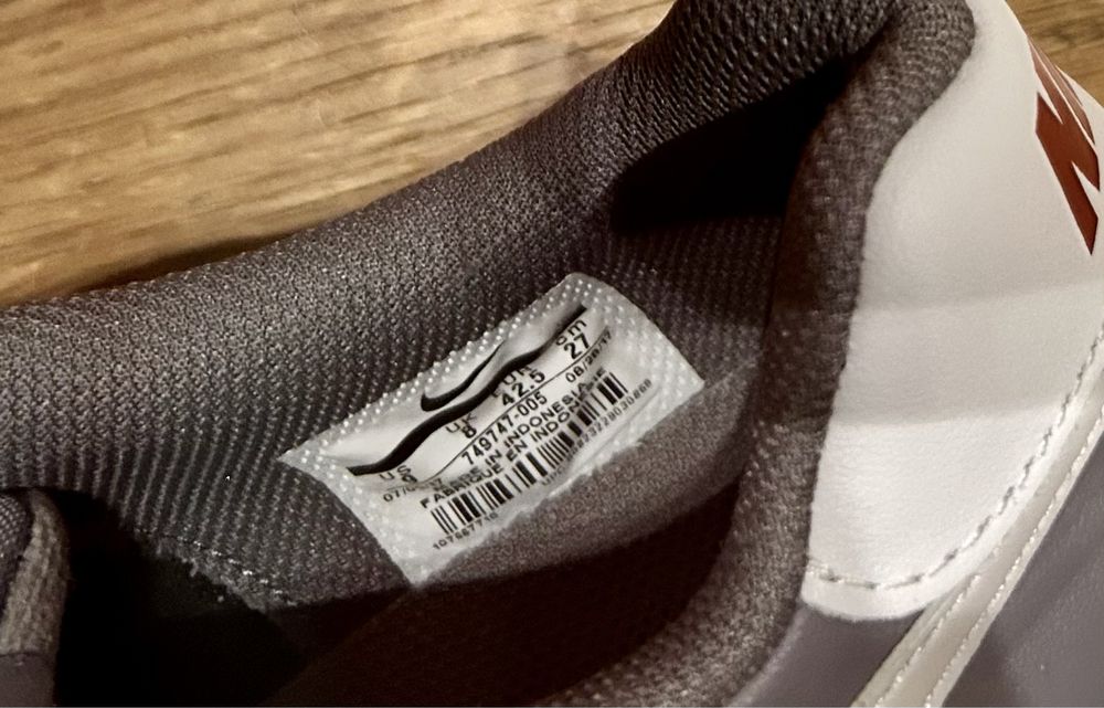 Nike court royal grey 42,5 КАТО НОВИ