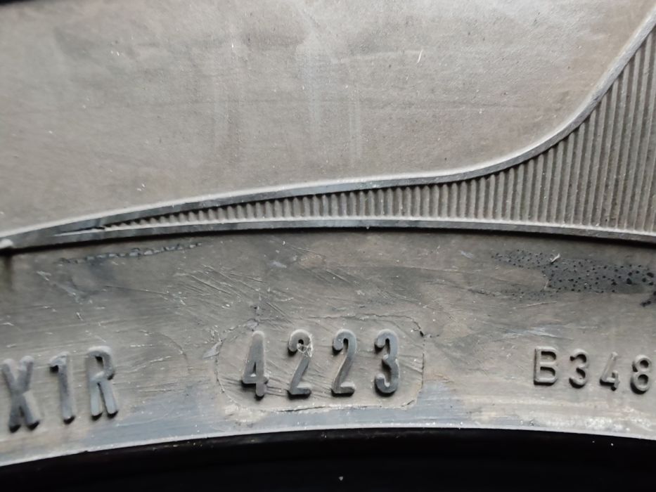 Vând anvelope second hand.