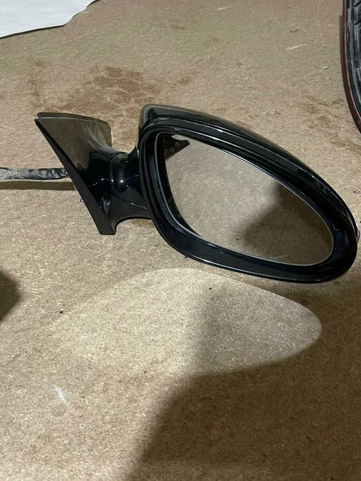Боковые зеркала.