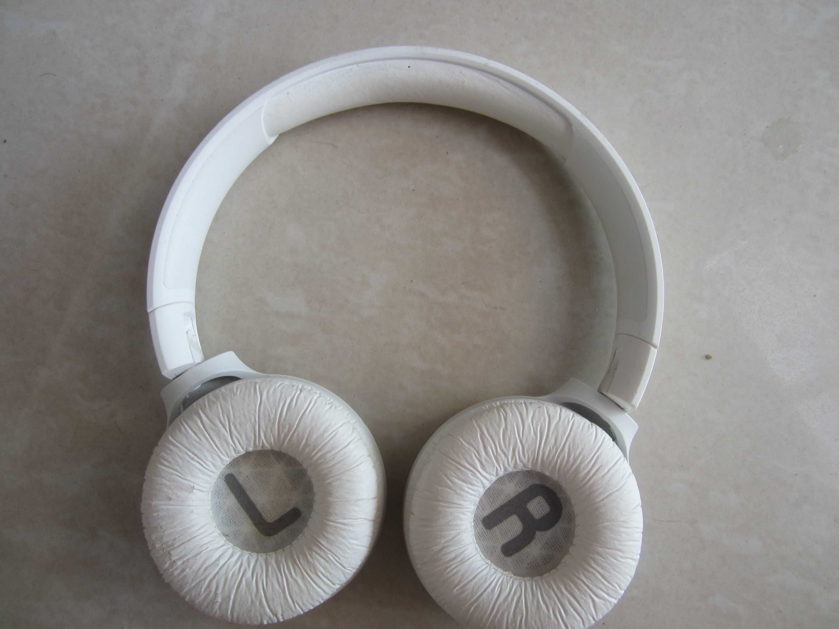 Безжични bluetooth слушалки JBL Tune 500BT