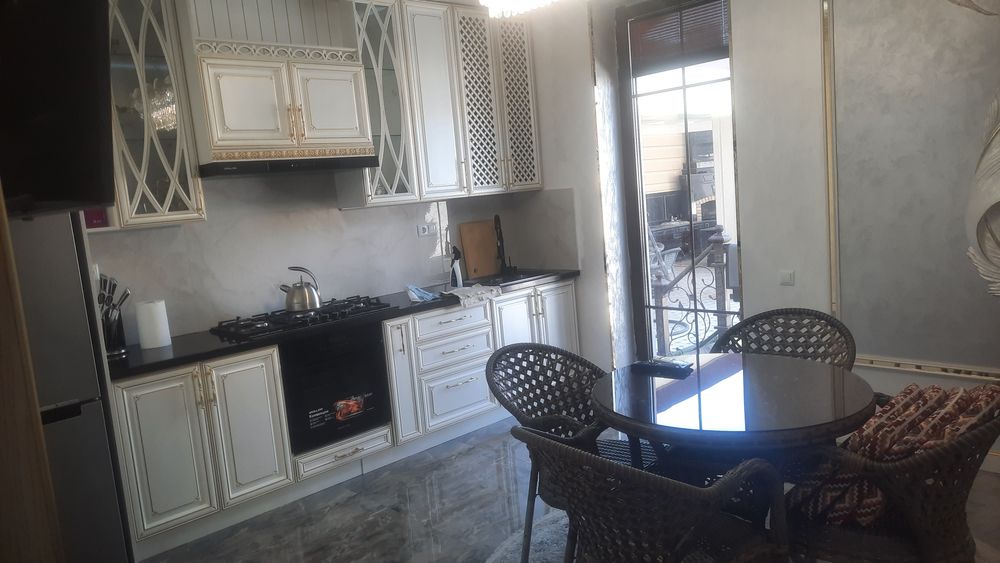 Роскошный новый умный евродом,Хива ёли