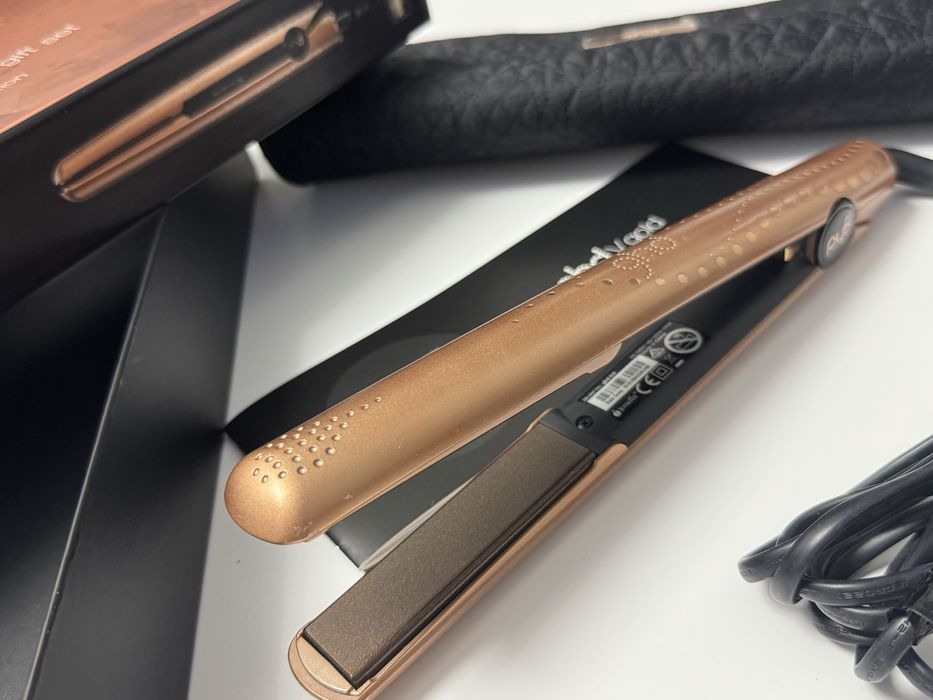Vand placa indreptat parul profesionala GHD V Gold
