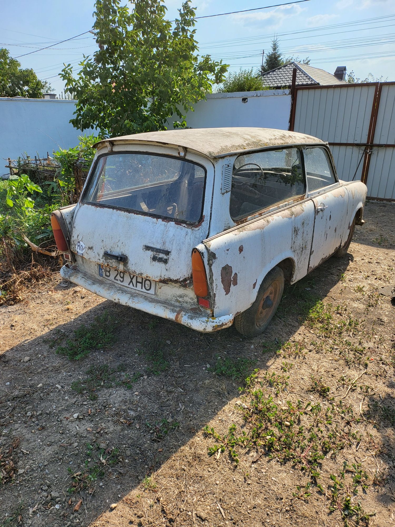 Vând Trabant 601 SC (radiat)