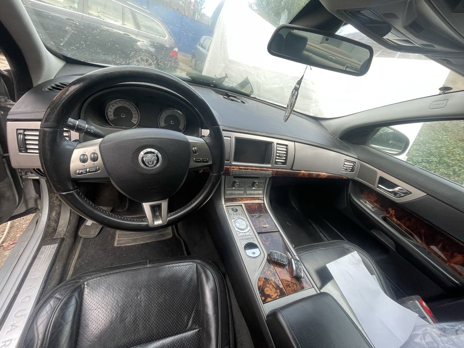 Dezmembrez Jaguar XF 2008