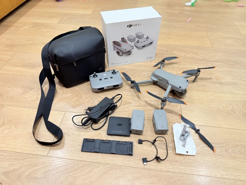 Дрон DJI Air 2S Combo Отличен