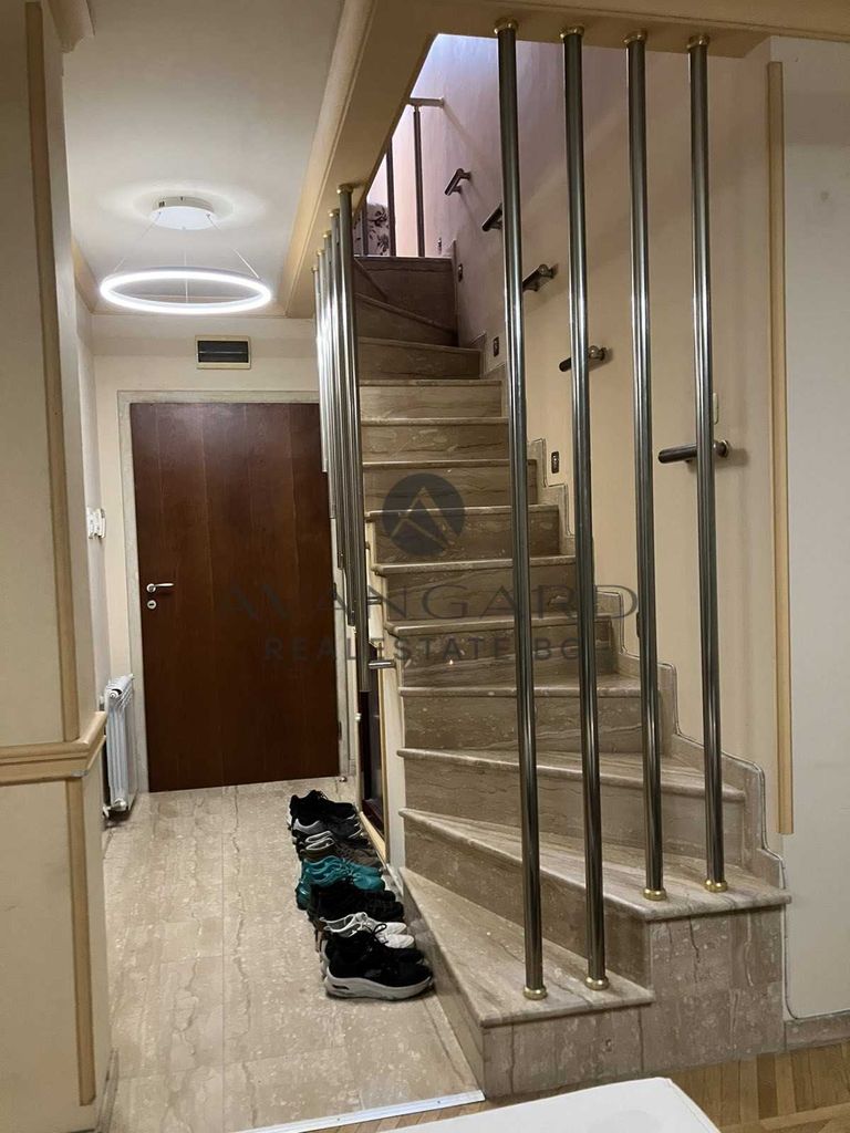 Продава се Многостаен апартамент в Пловдив, Център - 192 кв.м за 1482 €/кв.м - Снимка #10