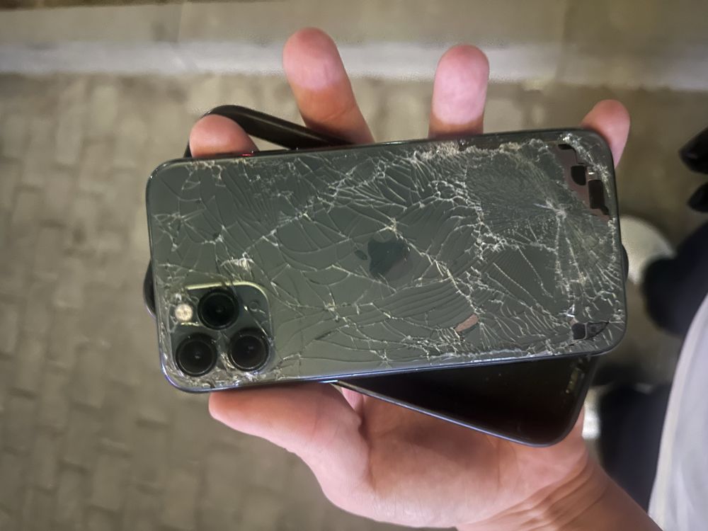 Продается Iphone 11 pro