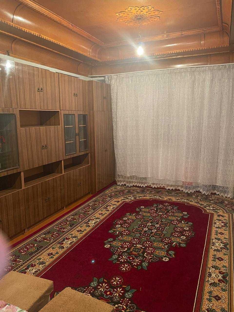 Зудлик билан ховли сотилади 6 сотих барча шароити бор яшаб турилган