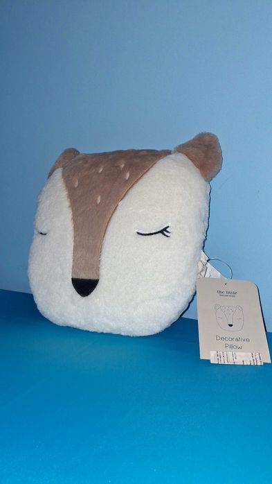 Нова декоративна възглавничка с подарък