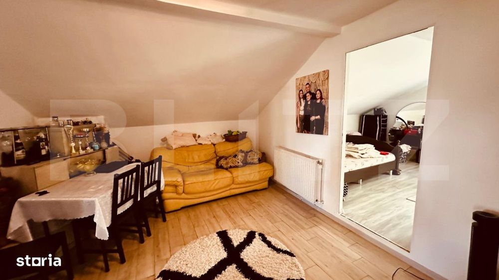 Casa mare 8 camere si 700 mp teren in Miroslava langa Family Market