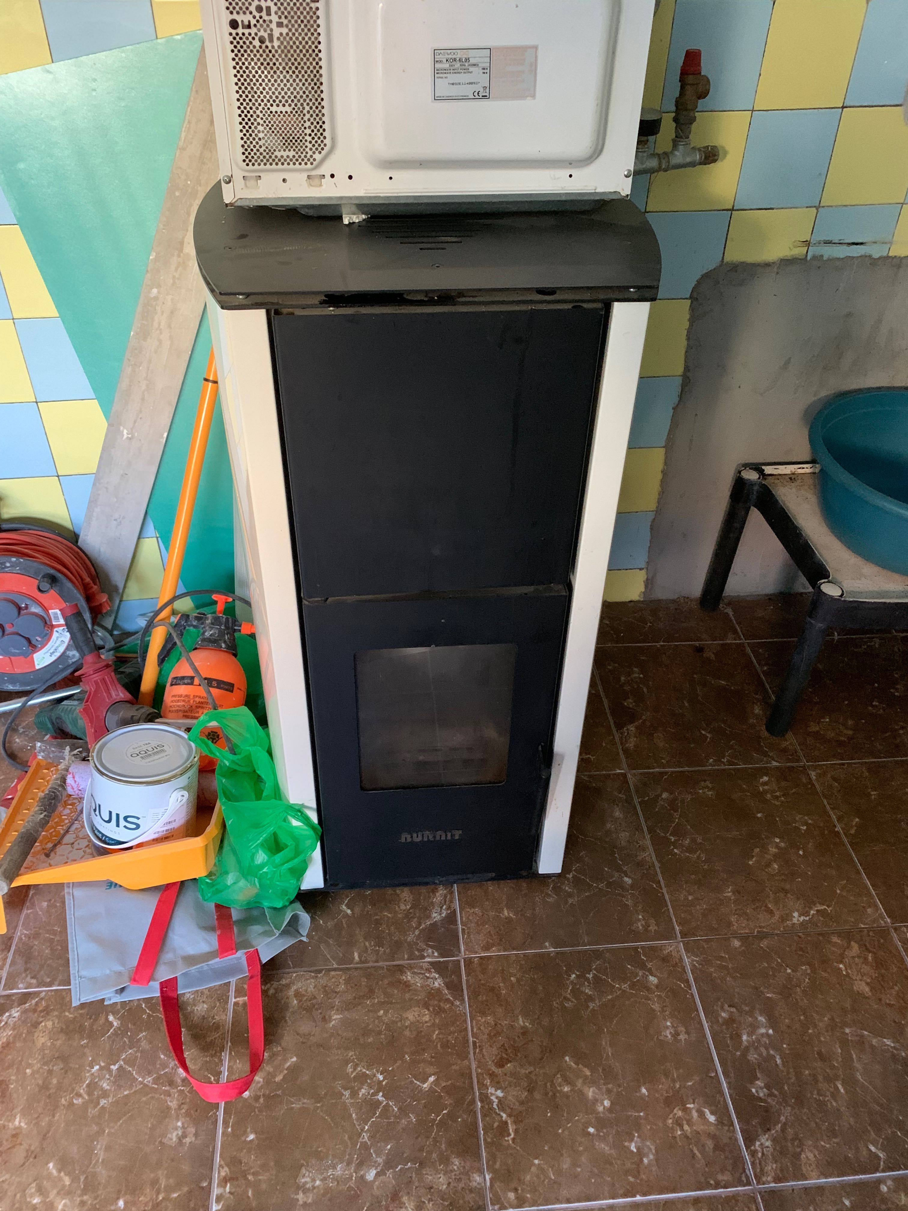Пелетна камина 18kw
