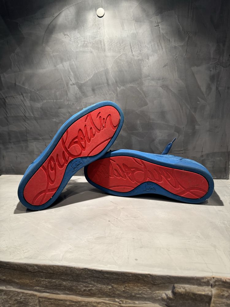 КАТО НОВИ Louboutin обувки 100% оригинални