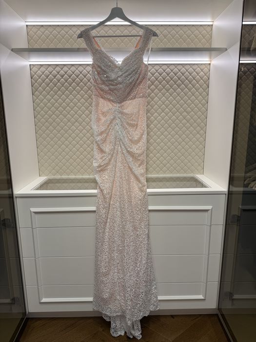 Официална бяла рокля