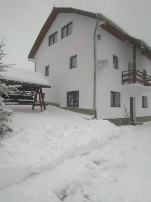 Cabana de Revelion Piatra Fantanele