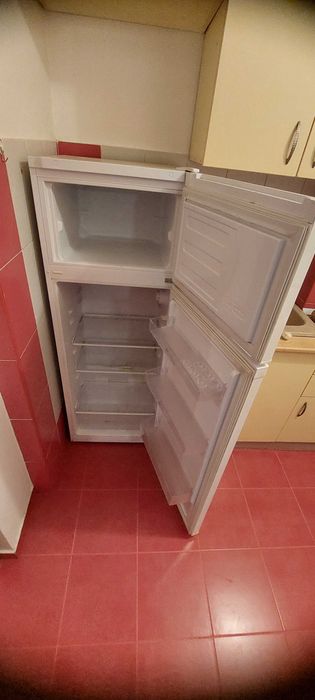 Frigider ARCTIC cu congelator