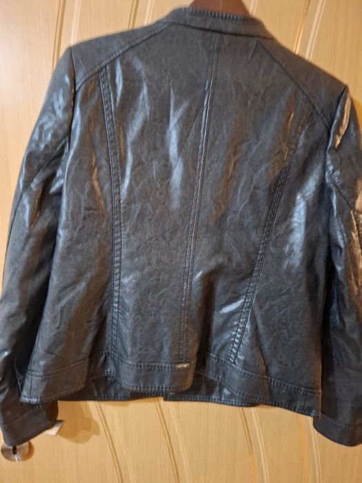 Кожено дамско яке