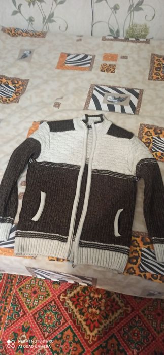 Свитер мужской теплый размер XL.