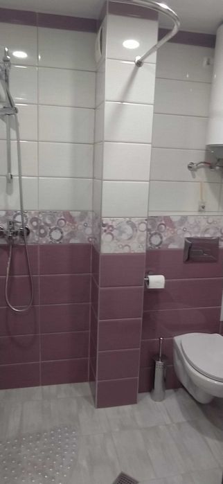 Дава се под наем Ателие в Варна, Общината - 18 кв.м за 30.6 € - Снимка #2