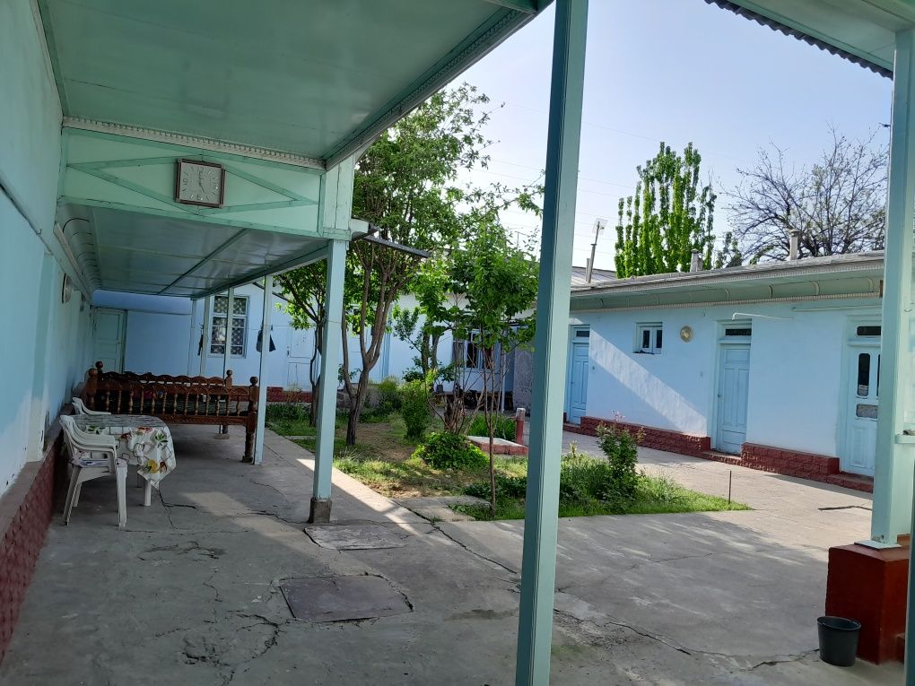 Ховли сотилади 4 соток