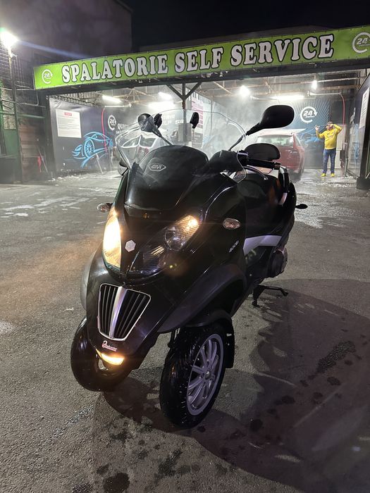 Piaggio mp3 L5e 2010 cat B